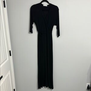 Chris & Carol Black V-Neck Faux Wrap Dress 3/4 Sleeve